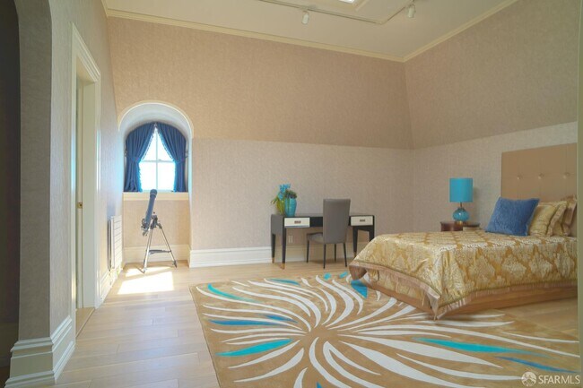 Building Photo - 2505 Divisadero St