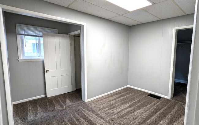 Building Photo - 1920 5th St