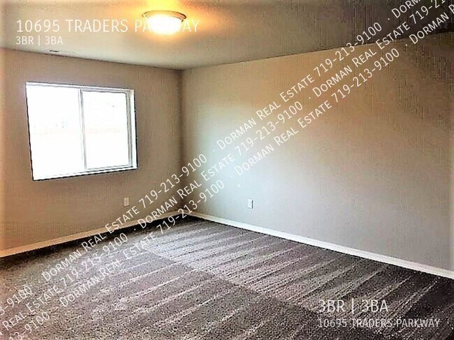 Building Photo - 10695 Traders Pkwy