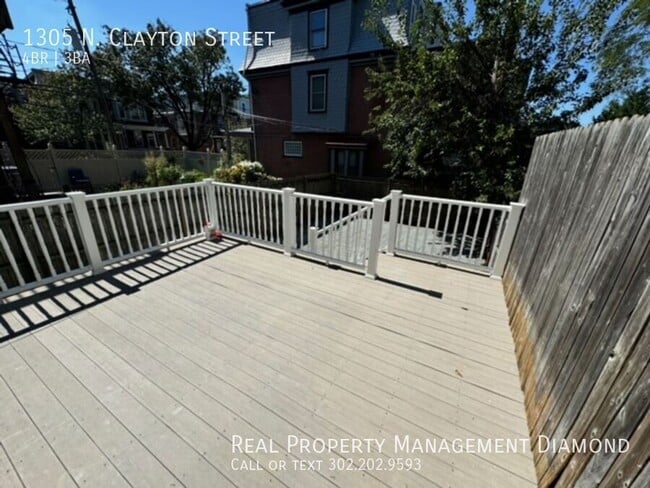 Building Photo - 1305 N Clayton St