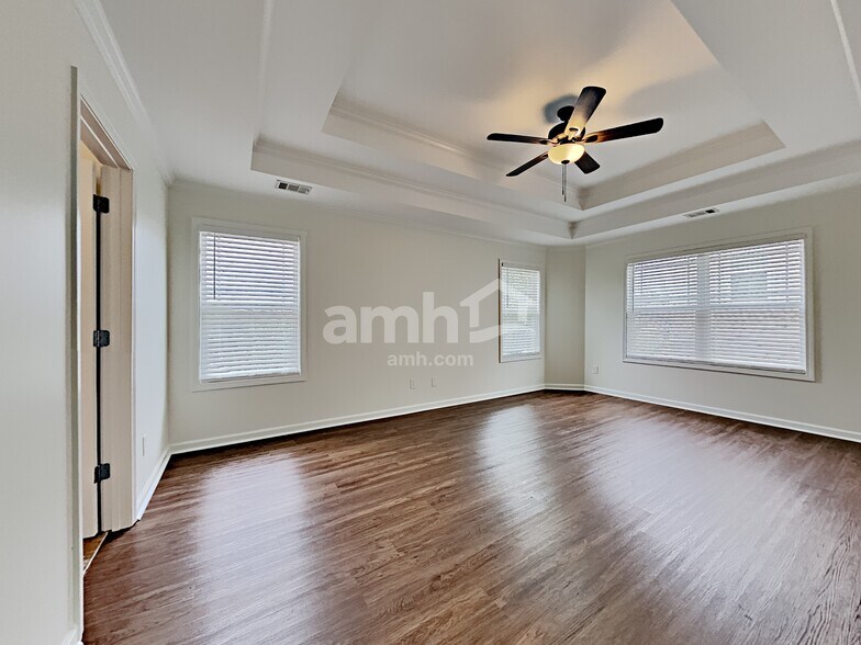 Building Photo - 826 Durham Ct