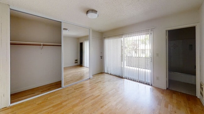 Floorplan - 2028 Dwight Way