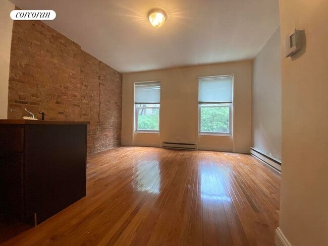 Building Photo - 222 E 50th St