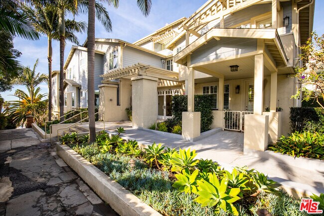 Building Photo - 1751 Appian Wy