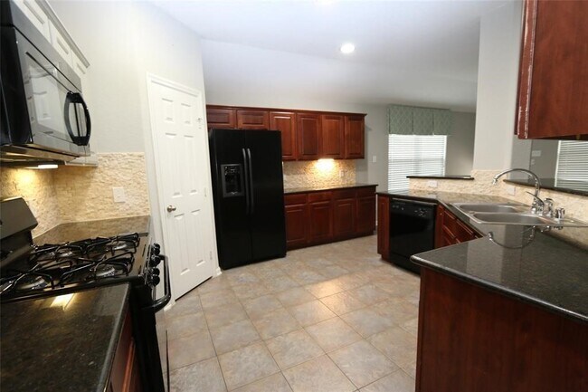 Building Photo - 21611 Mt Elbrus Way