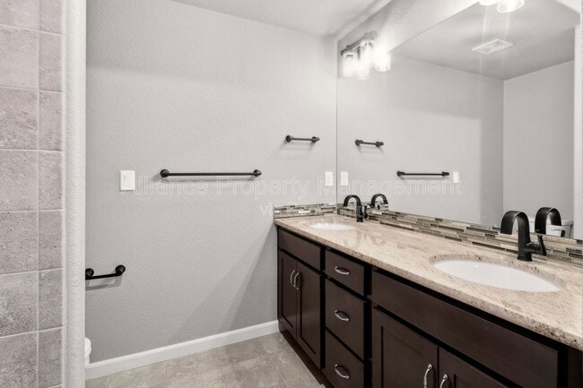 Building Photo - 10069 Thrive Ln