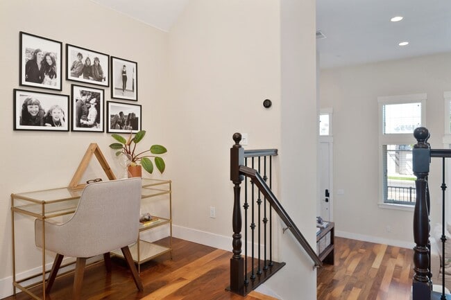 Building Photo - 3 bedroom | 2.5 bathroom | Crocker Village Brownstone