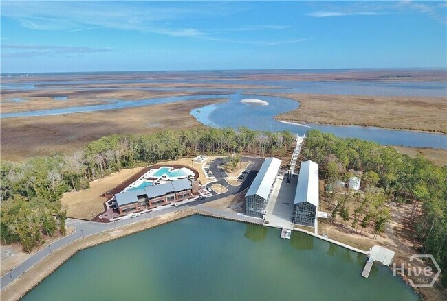 Building Photo - 20 Lower Creek Dr