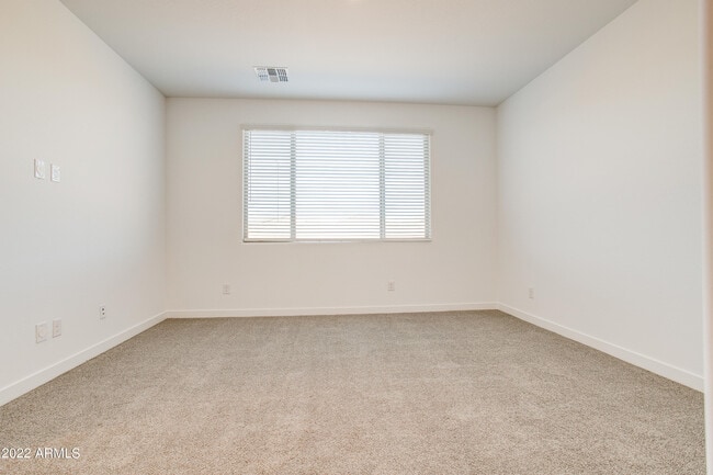 Building Photo - 17032 W El Caminito Dr