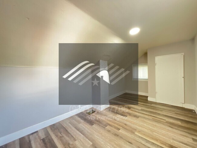 Building Photo - 1548 Lingo St