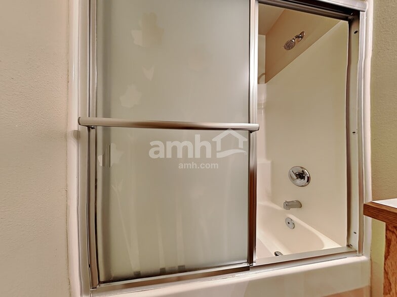 Building Photo - 37 Boardwalk Way