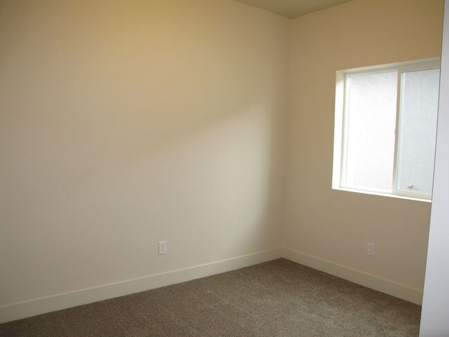Building Photo - Pending Application!