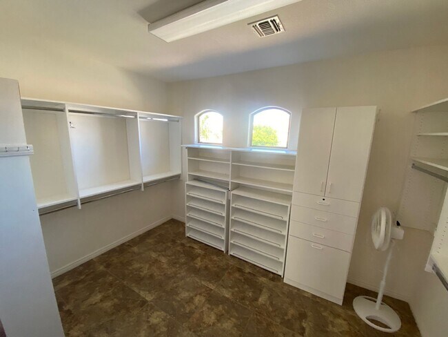 Building Photo - 14443 W Boca Raton Rd