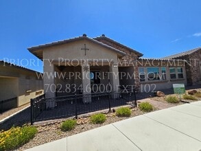 Building Photo - GORGEOUS HERITAGE AT CADENCE SINGLE STORY Townhome!  READY FOR MOVE IN!