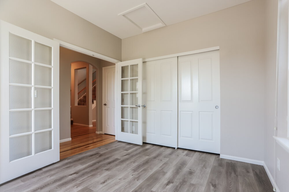 Building Photo - 1711 Red Poppy Dr