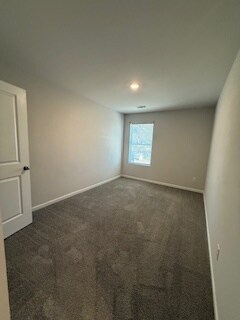 Building Photo - 144 Village Green Dr