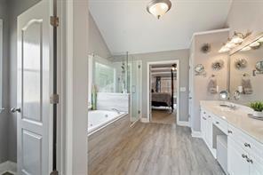 Building Photo - 3012 Salem Oak Way