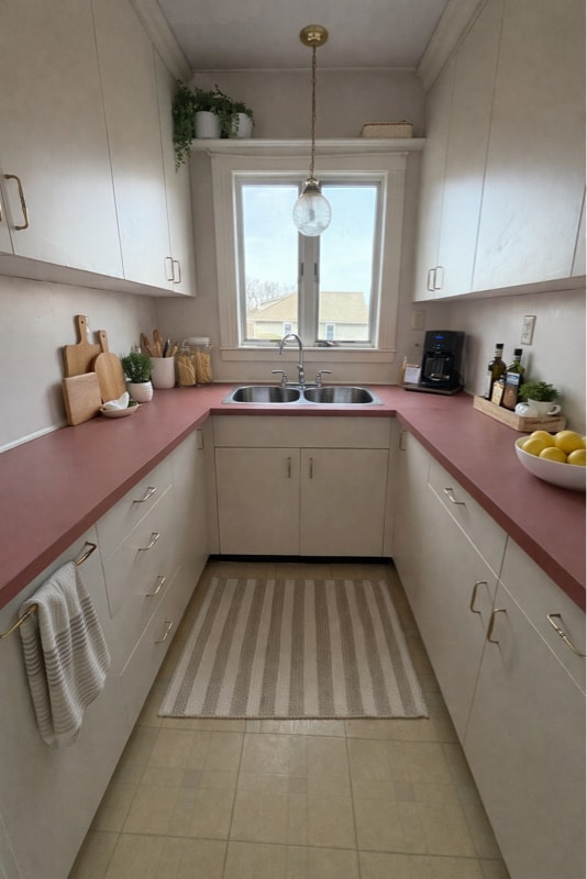 Building Photo - 529 Park Ave