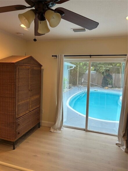 Building Photo - 10842 61st Ave