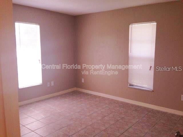 Building Photo - 1330 W Fowler Dr