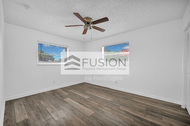 Building Photo - 400 NW 65th Ave