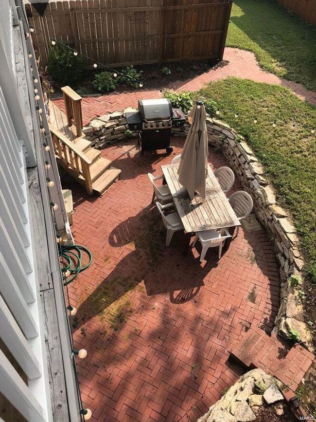 Building Photo - 816 Ann Ave