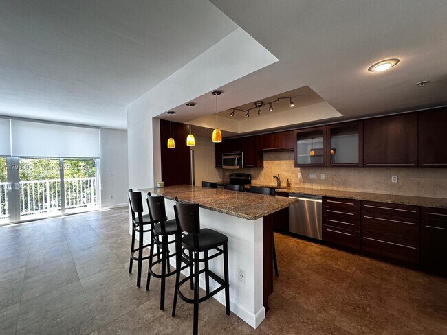 Building Photo - 50 Ocean Ln Dr