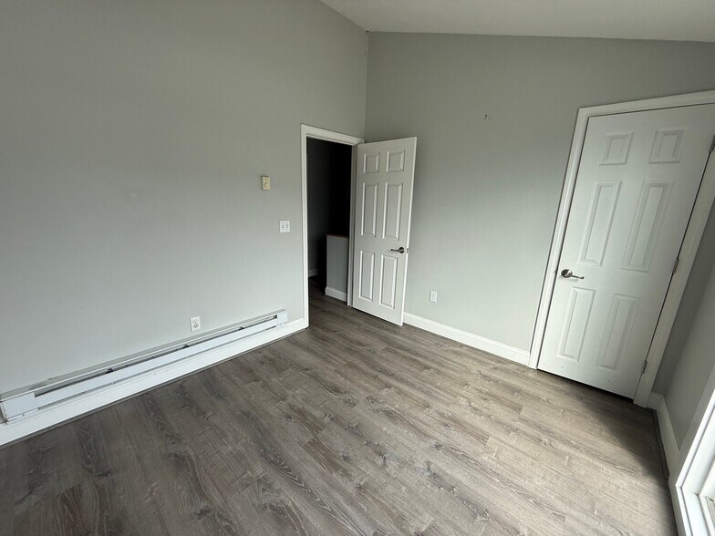 Building Photo - 2a Bragg Ave