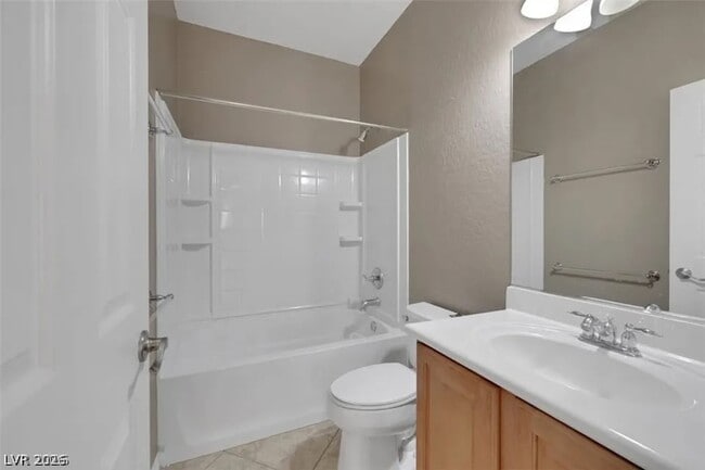 Building Photo - 2501 Bechamel Pl