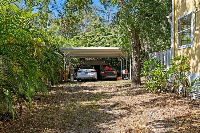 Building Photo - 1343 Highland Ave NW