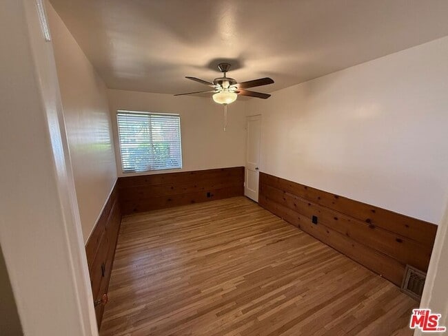 Building Photo - 3237 Midvale Ave