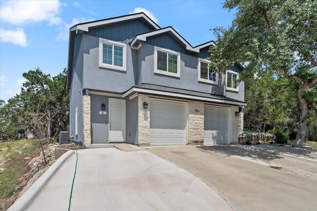 Primary Photo - 5800 Clubhouse Dr