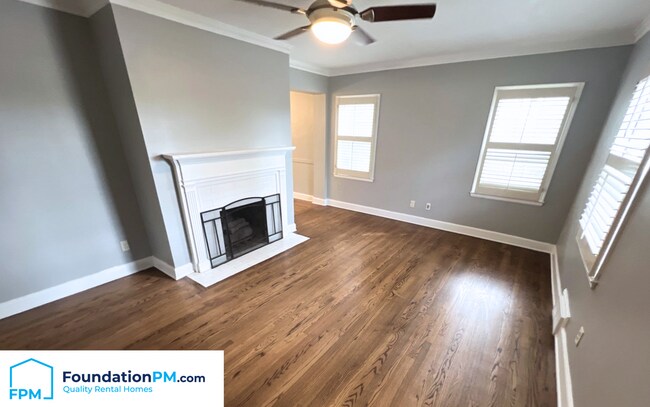 Building Photo - 252 E Edwin Cir