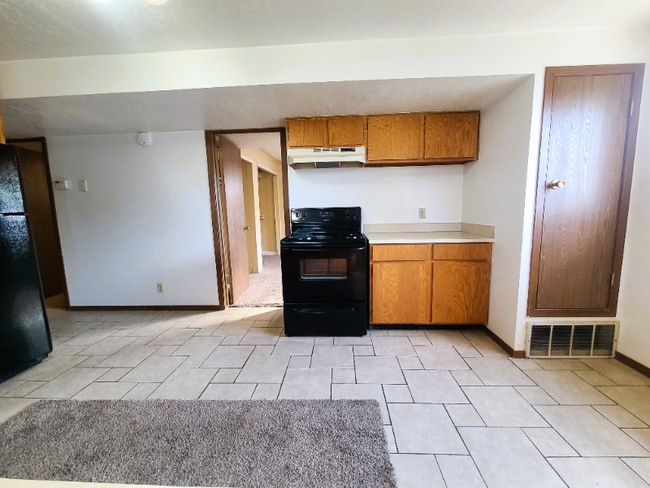 Building Photo - 392 W 3400 S