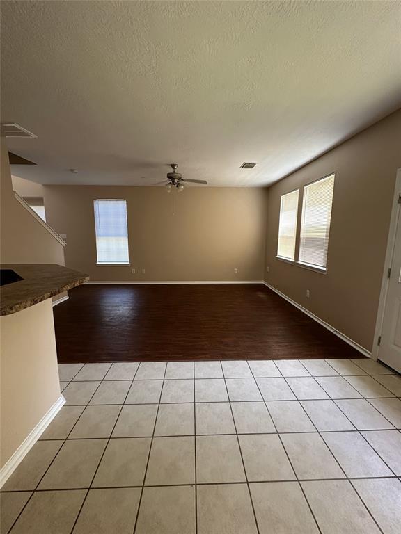 Building Photo - 475 Folk Crest Ln