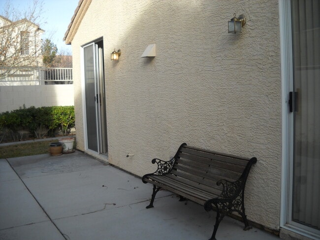 Building Photo - Fabulous Single Story in Peccole Ranch Gated Community!