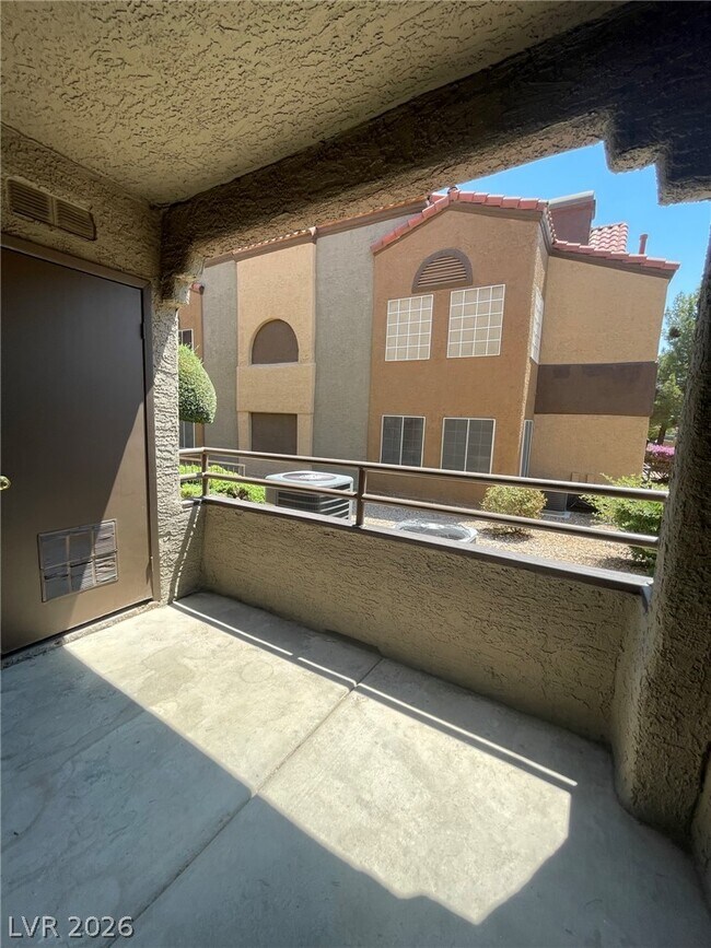 Building Photo - 2200 S Fort Apache Rd