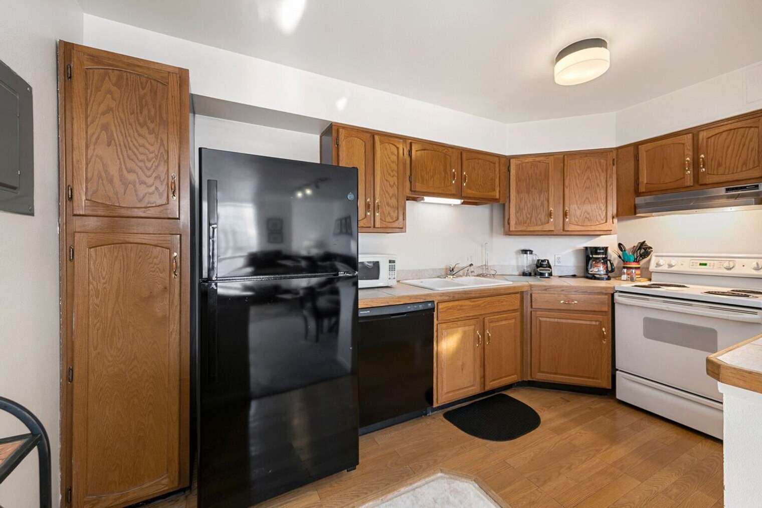 Building Photo - 1675 Larimer St