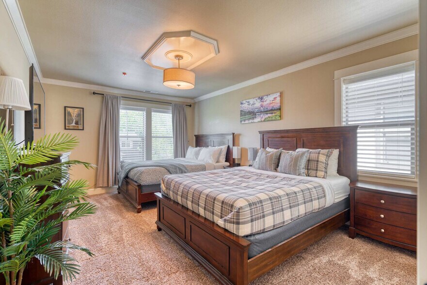 Building Photo - 4622 NE Garfield Ave.