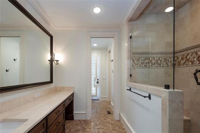 Building Photo - 4311 Brookview Dr