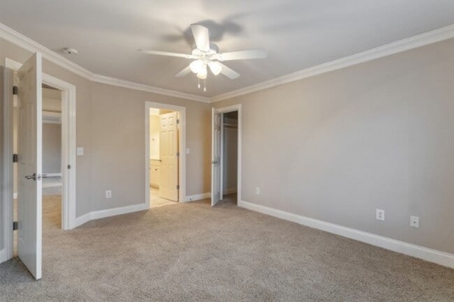 Building Photo - 395 Devon Chase Hill