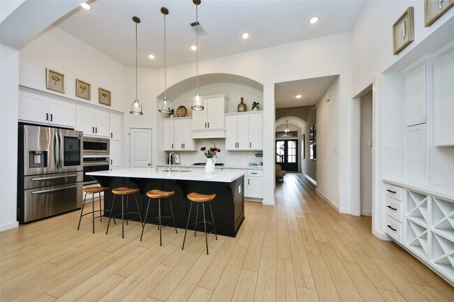 Building Photo - 23619 Bottlebrush Terrace Trl