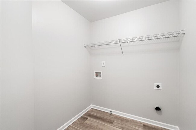 Building Photo - 3526 Harvest Ridge Ln NE