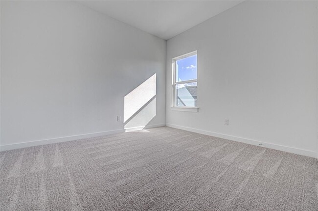 Building Photo - 8604 Pine Muhly Dr