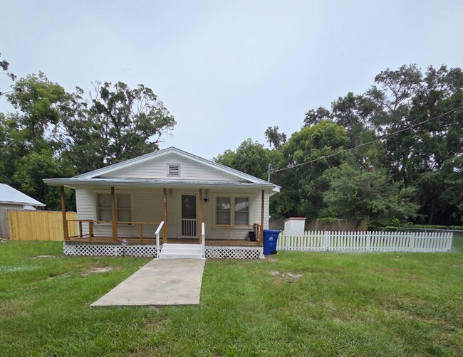 Primary Photo - 1550 Doehler Ave