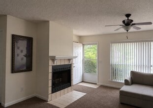 Building Photo - 3839 North Terrace