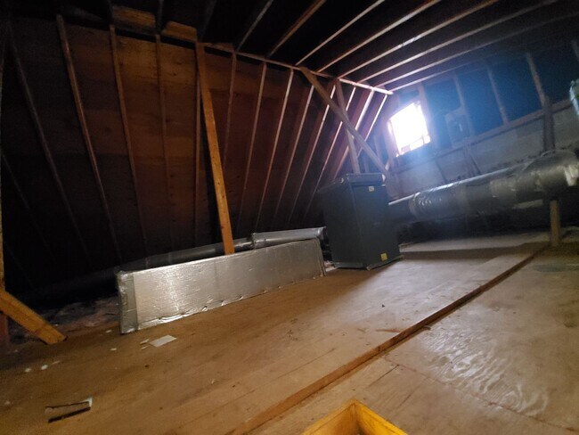 Building Photo - 34 S Hanover St