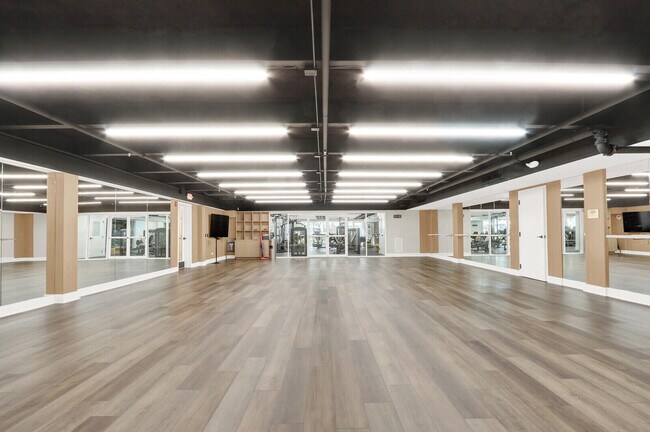 Building Photo - 2687 N Ocean Blvd