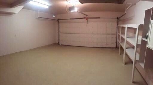 Building Photo - Spacious East Anchorage Home with Yard & Garage!