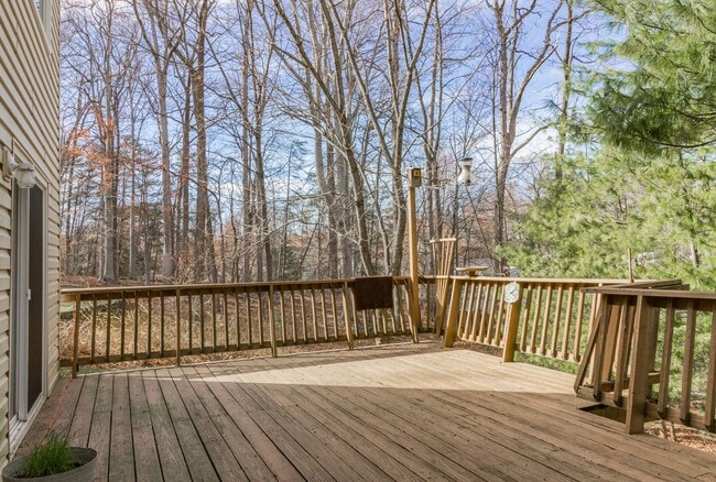 Building Photo - Beautiful 4 Bed 3.5 Bath On Cul De Sac In ...